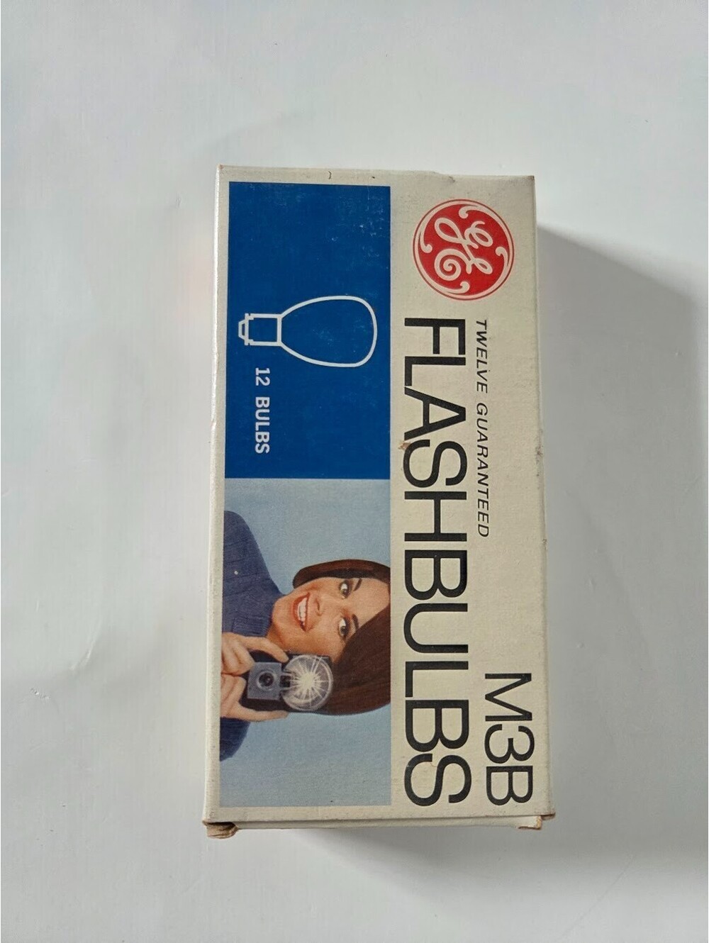 Vintage GE M3B Flashbulbs Box of 12 with Original Packaging Complete In Box